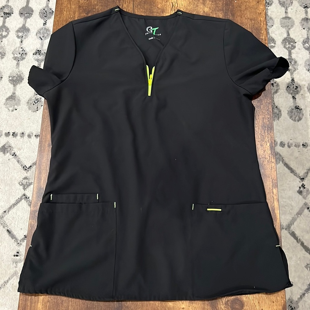 GT performance scrub top